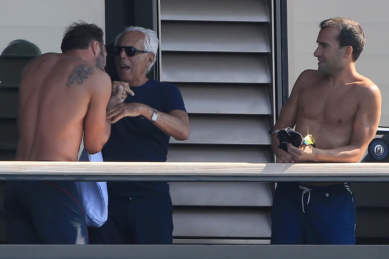 El diseñador viajó a la isla de Formentera en España.