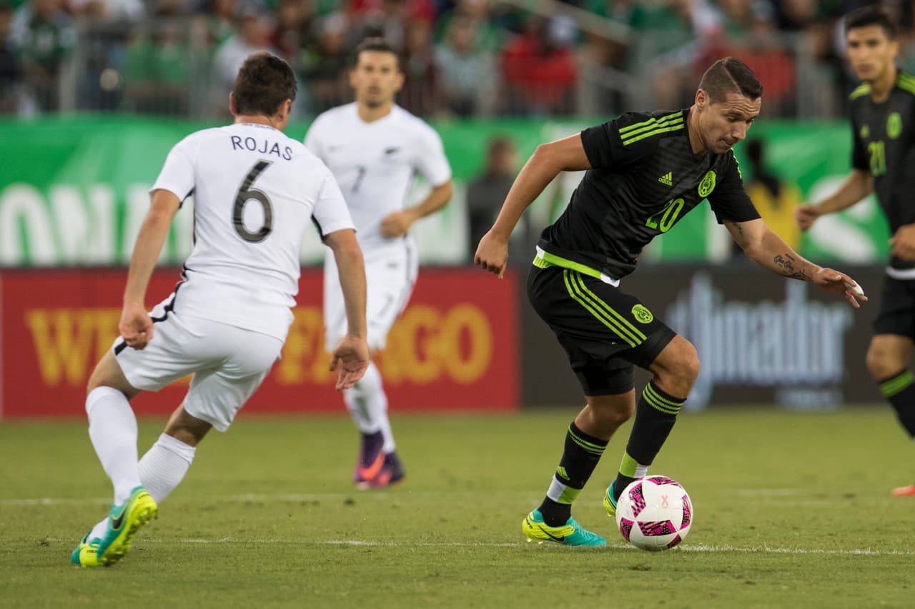 Jesús Dueñas (Tigres U.A.N.L) - Mediocampista