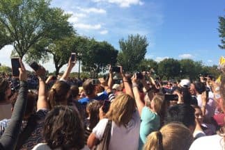 El precio de ver al Papa (por 10 segundos)