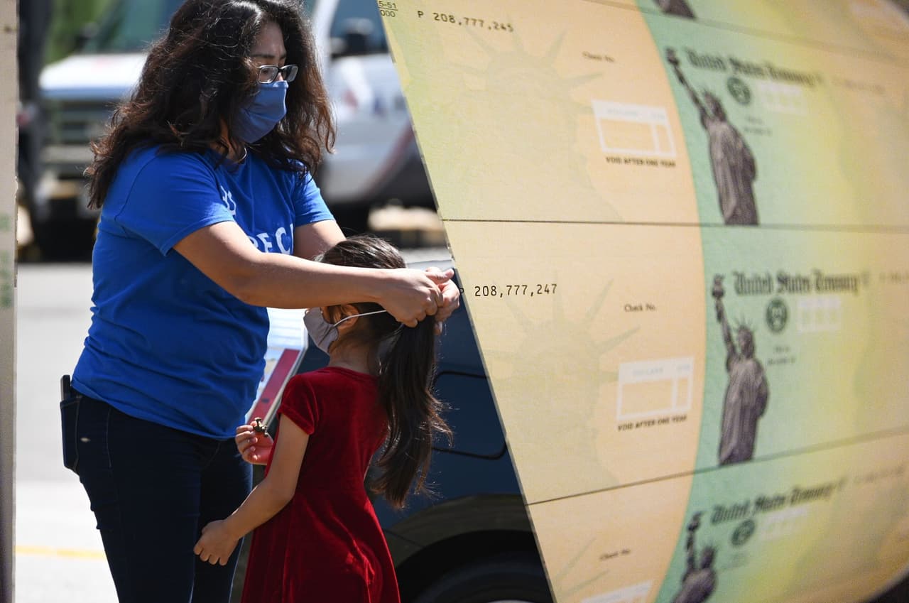 Esto deben hacer los indocumentados para reclamar el cheque de estímulo y el crédito tributario de sus hijos ciudadanos en California