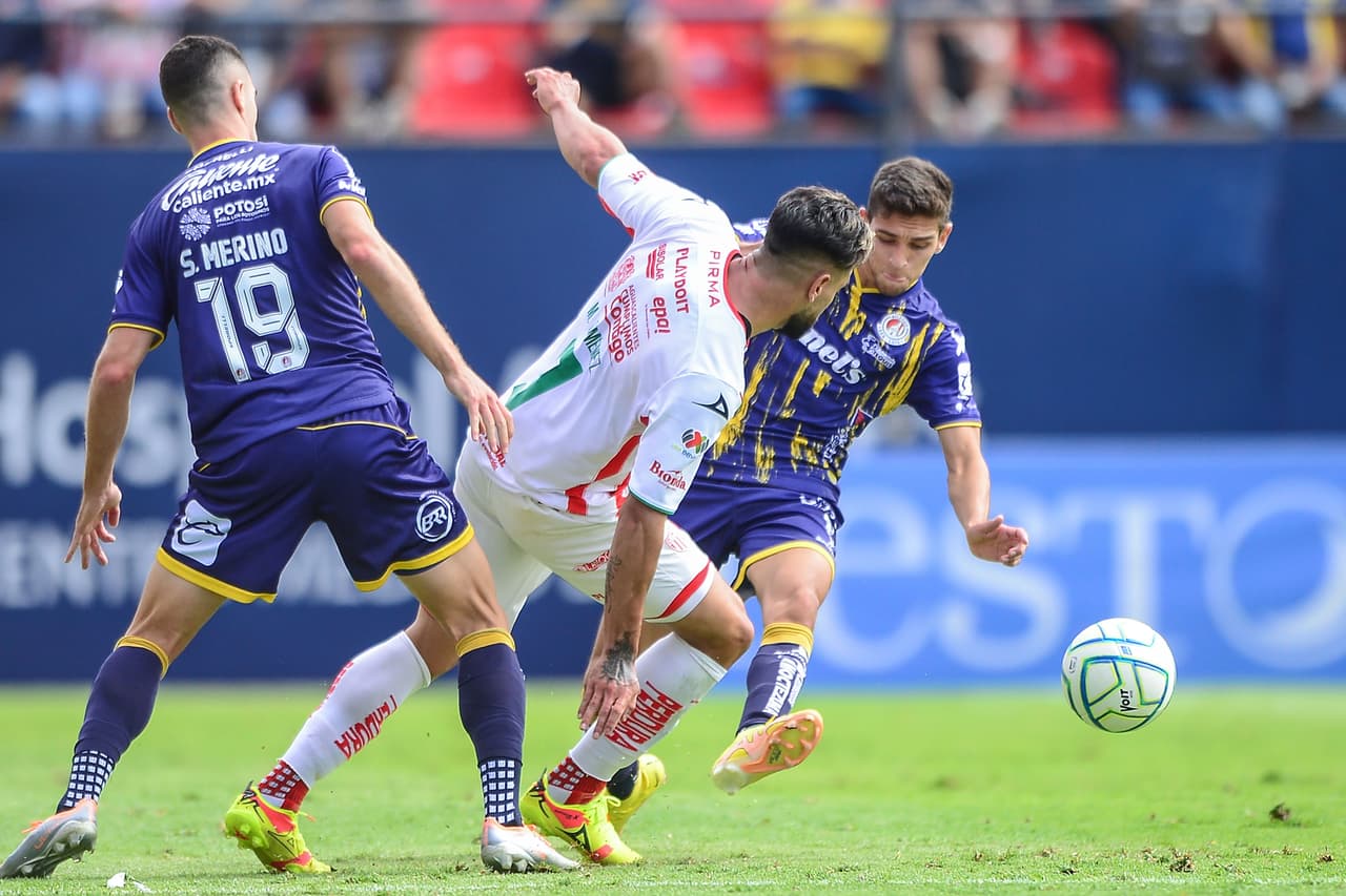 Necaxa se metió a la cancha del San Luis para arrancarle tres puntos con lo que se ubicó en la parte alta de la clasificación.