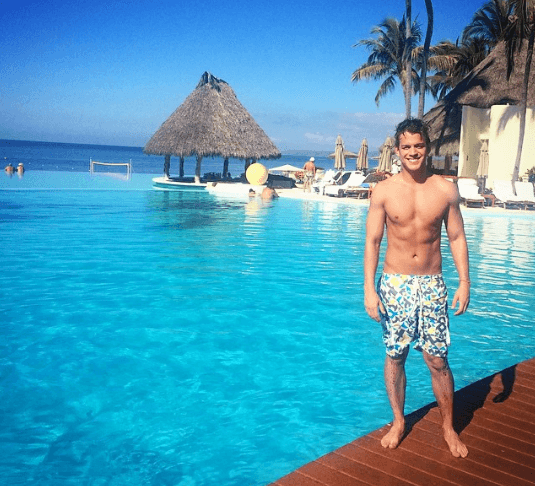 Polo Morín en un día de grabaciones de la telenovela 
<b>Mi Corazón es Tuyo</b>.
<br>