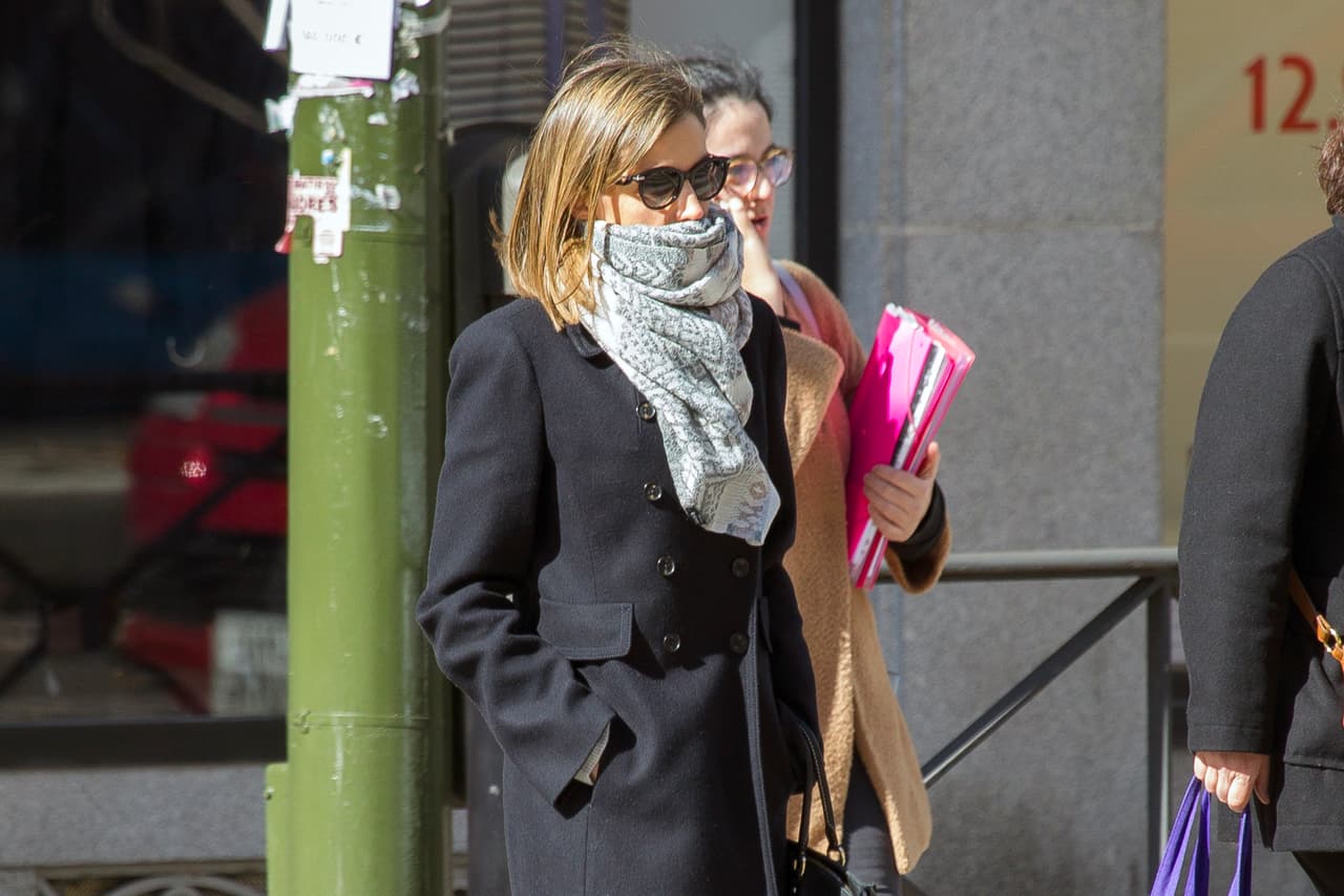 ¿Quién se oculta bajo esa mascada?