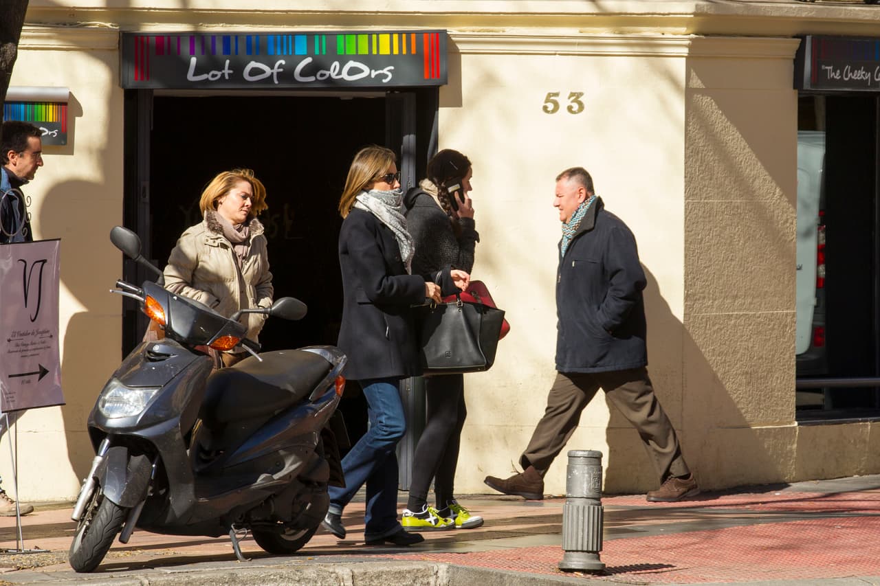 Las cámaras la captaron paseando por las calles de Madrid como una ciudadana más.