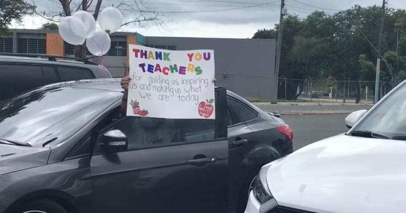 El Colegio de Moca, John B Watson, realizó una graduación cumpliendo con los protocolos de seguridad para reconocer el esfuerzo de sus estudiantes de sexto grado.