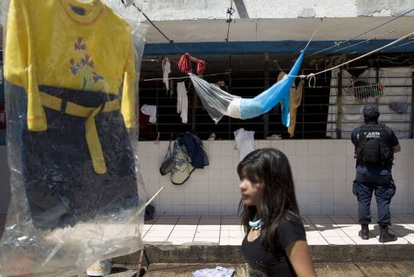Dicen que una imagen dice más que mil palabras, pero para que no quede duda estas 30 fotos cuentan la historia del albergue 'La Gran Familia' ¿Quieres ver más? Más de 150 denuncias contra el albergue ‘La Gran Familia’ aquí