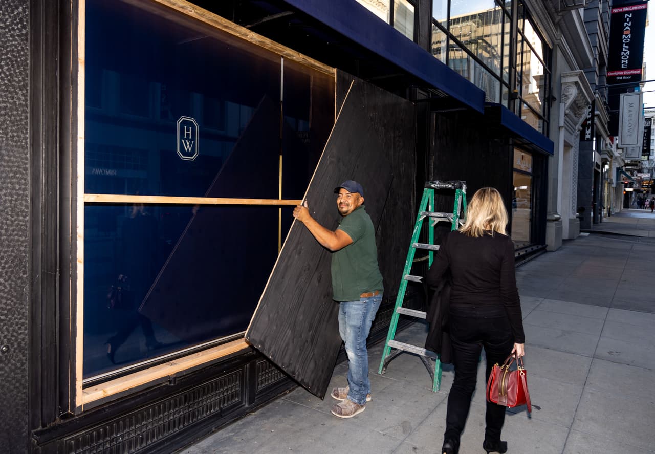 En respuesta a los recientes atracos a tiendas minoristas a lo largo del Área de la Bahía, los fiscales de varios condados formaron una alianza para asegurarse que los sospechosos enfrenten penas más severas y mitigar este delito durante la temporada de compras de fin de año.