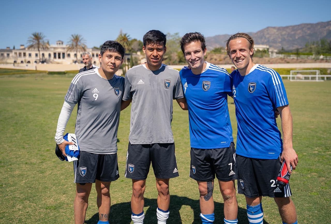 San Jose Earthquakes cerró en Santa Barbara (California) la parte más dura de la pretemporada. Tommy Thompson, Carlos Fierro y 'la Chofis' López despidieron al campamento de esta pretemporada.
