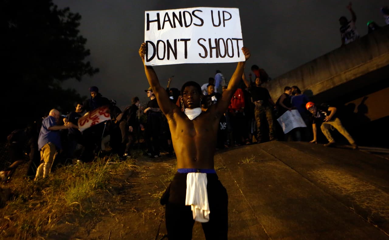 De Ferguson a Charlotte, por qué las protestas contra la policía se convierten en disturbios