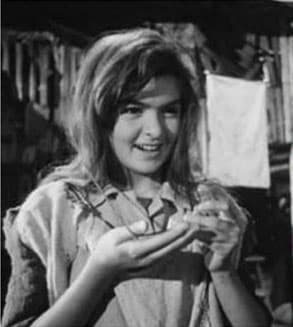 La actriz siguió su exitosa carrera en películas como ‘A.T.M.: ¡¡A toda máquina!!, ‘Mi esposa y la otra’, ‘Cartas a Eufemia’ y ‘Las tres perfectas casadas' entre otras. Además incursionó en la televisión en las teleseries ‘Las momias de Guanajuato’, ‘Codicia’, ‘Las Modelos’ y ‘Desencuentro’.