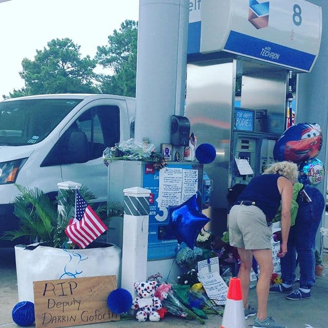 Miles ha sido acusado de homicidio capital.