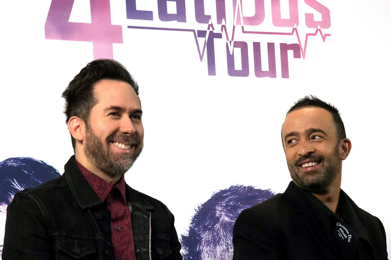 “Yo dije que no era algo definitivo, yo quería seguir cantando, la disquera me dijo: '¿Qué hacemos?, sacamos el disco como solista y si en algún momento regresa Camila ¿regresarías con ellos?’ Claro, yo lo que quiero es seguir cantando'”.