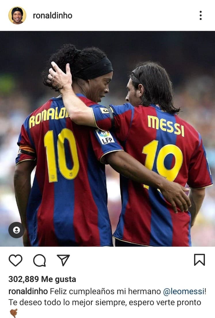 Las felicitaciones no paran para el astro del futbol argentino y referente del Club Barcelona, hoy cumple 32 años Lionel Messi y así lo felicitaron en las redes.