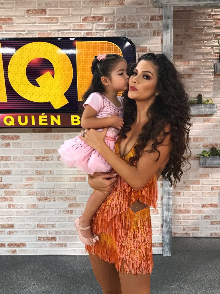 El besito de la buena suerte no podía faltar, qué mejor inyección de energía.