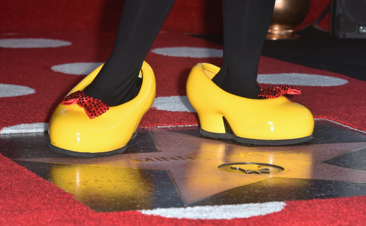 Minnie Mouse is honored with the 2,627th star on the Hollywood Walk of Fame on January 22, 2018 in Hollywood, California. / AFP PHOTO / FREDERIC J. BROWN (Photo credit should read FREDERIC J. BROWN/AFP/Getty Images)