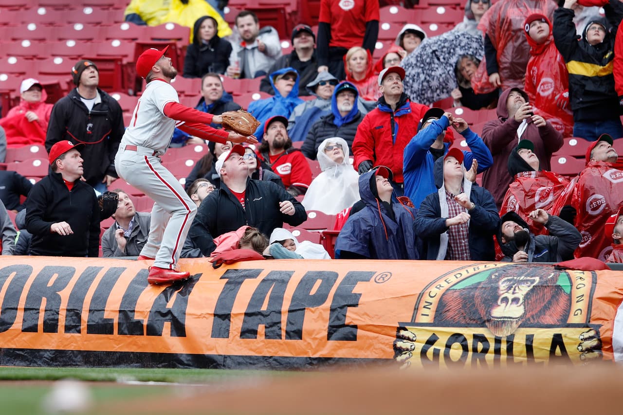 PHI 4 – 7 CIN: Por los Phillies, Daniel Nava conectó par de cuadrangulares y produjo 3 de las 4 carreras del equipo,