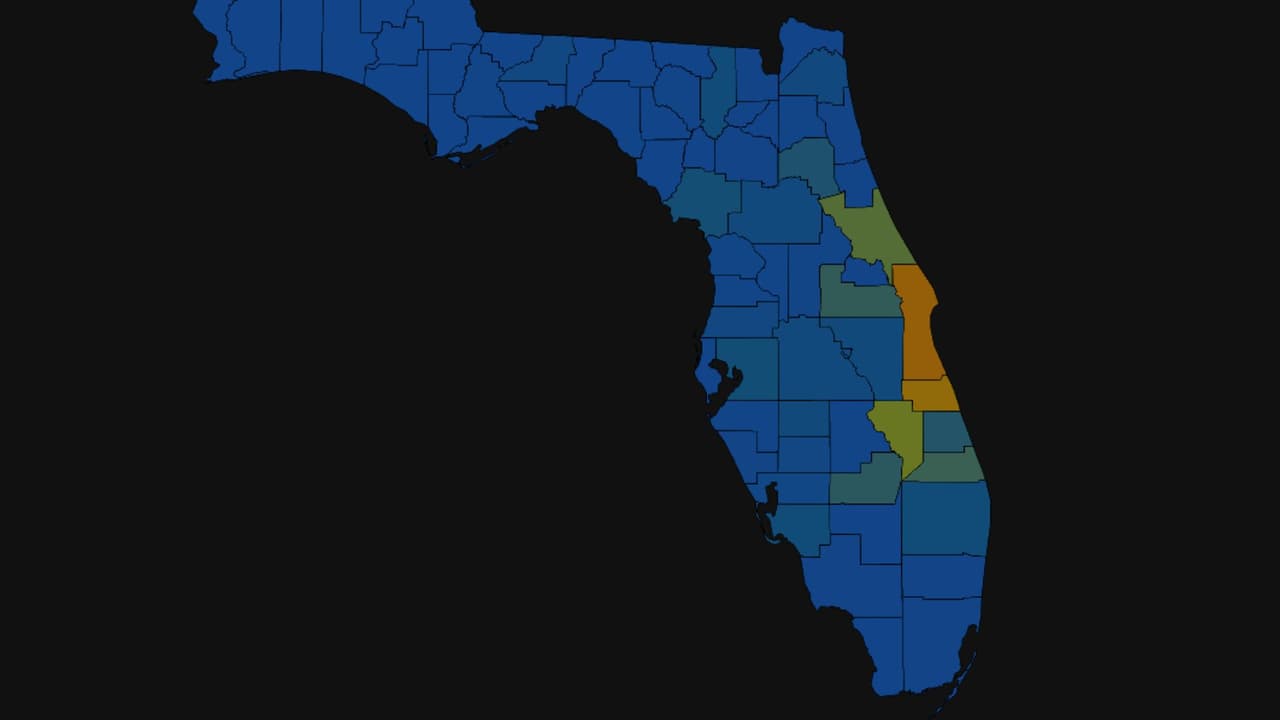 Más de 230,000 hogares sin electricidad en Florida tras la llegada del huracán, ahora tormenta tropical, Nicole