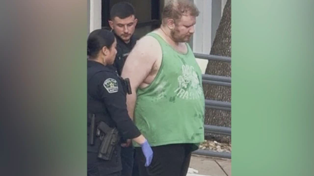 Hombre destruye restaurante en Austin durante presunta crisis de salud mental