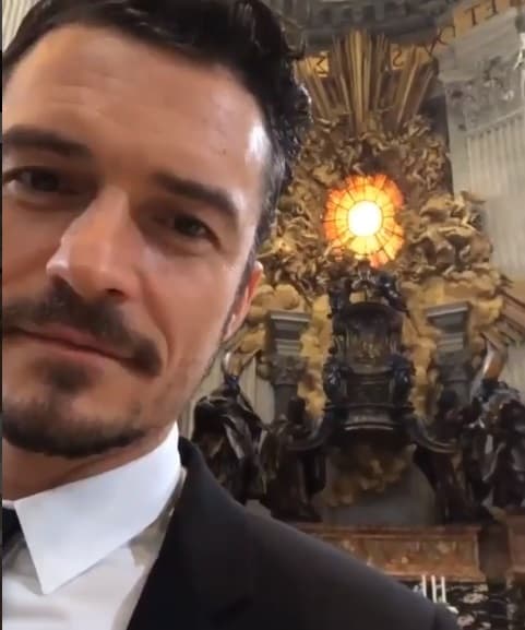 Hasta un video grabó dentro de la Basílica de San Pedro, misma que la impresionó por su historia y por su impactante arquitectura, según sus propias palabras.