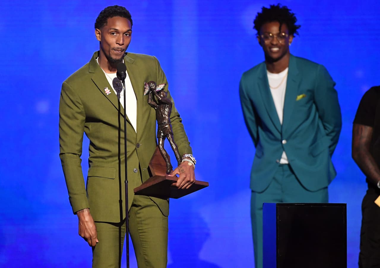 Lou Williams (Los Ángeles Clippers) se quedó con el reconocimiento al Mejor Sexto Hombre.