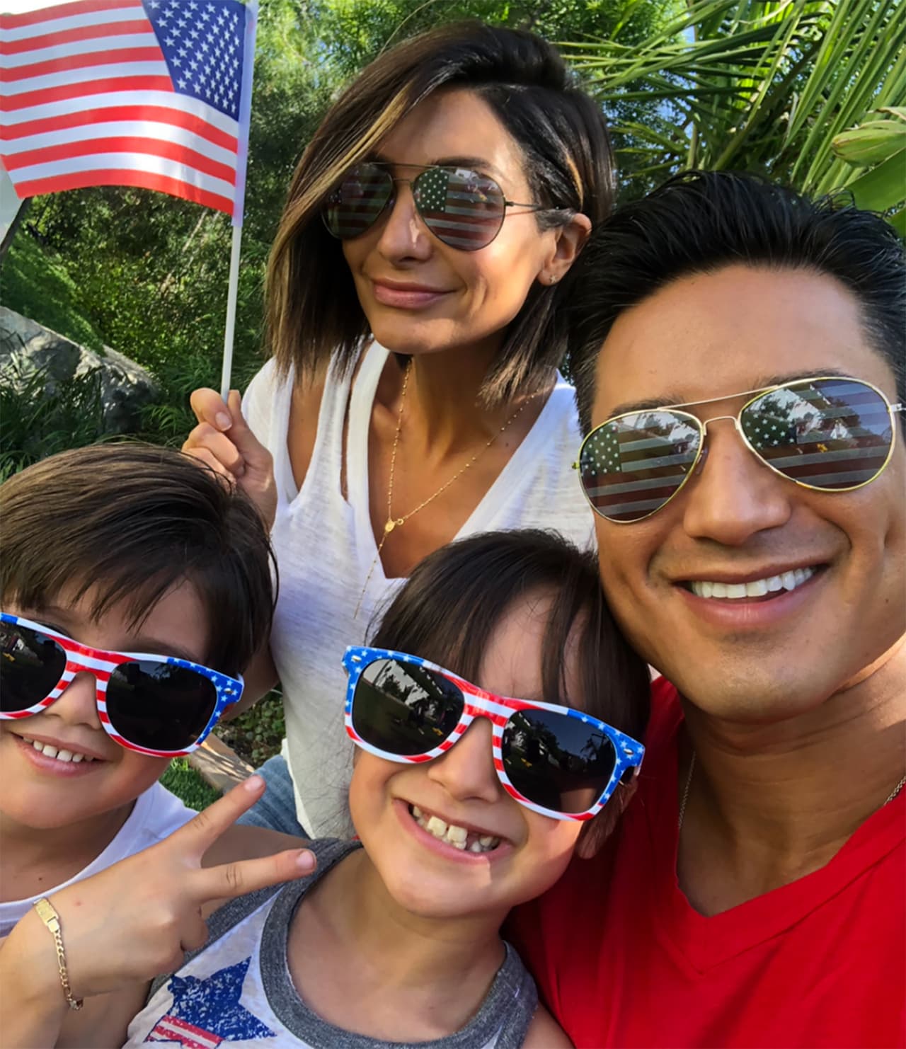 El actor Mario López, recordado por su actuación en 'Saved by the Bell', aprovechó este día para celebrar junto a su familia. "Happy 242nd Birthday USA", escribió en su Instagram.