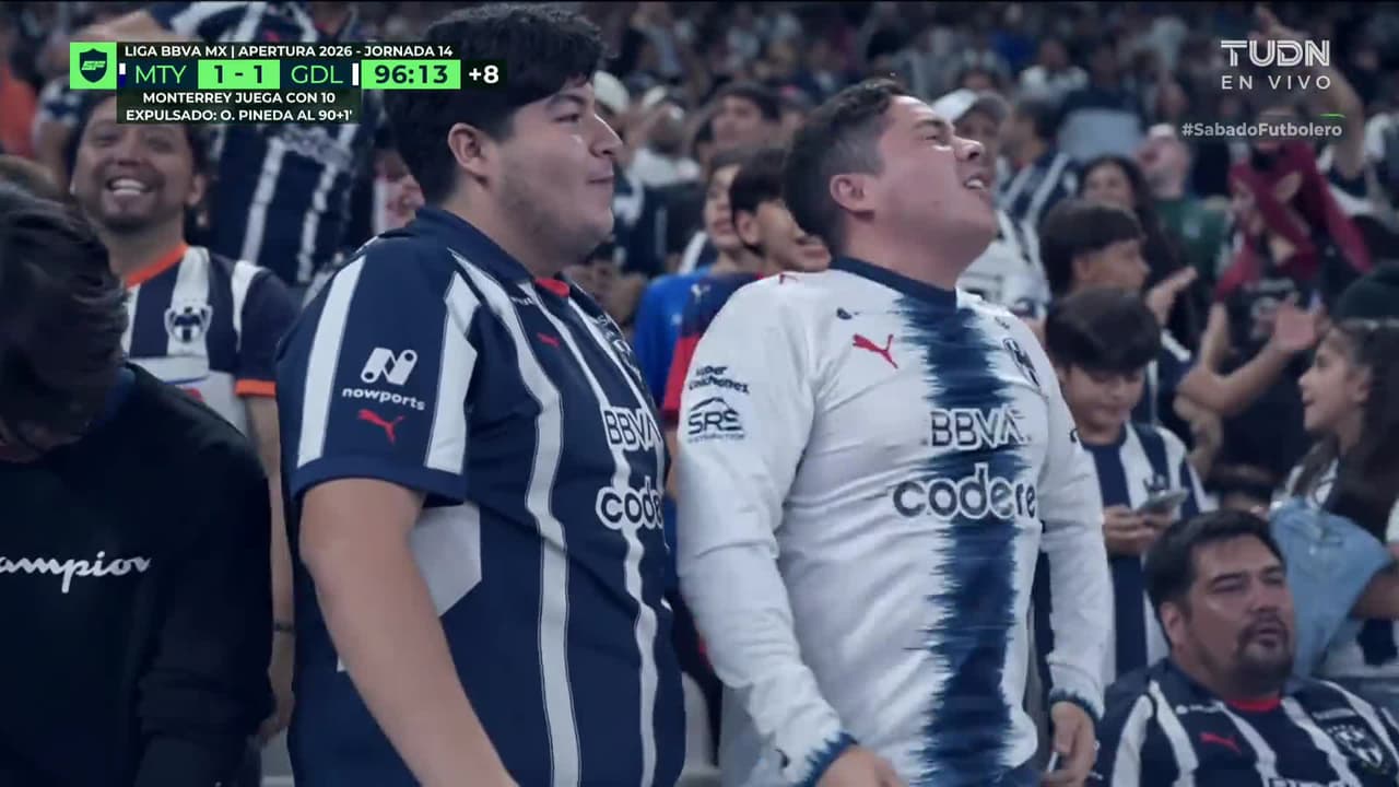 ¡GOL!  anota para Monterrey. Diego Rossi
