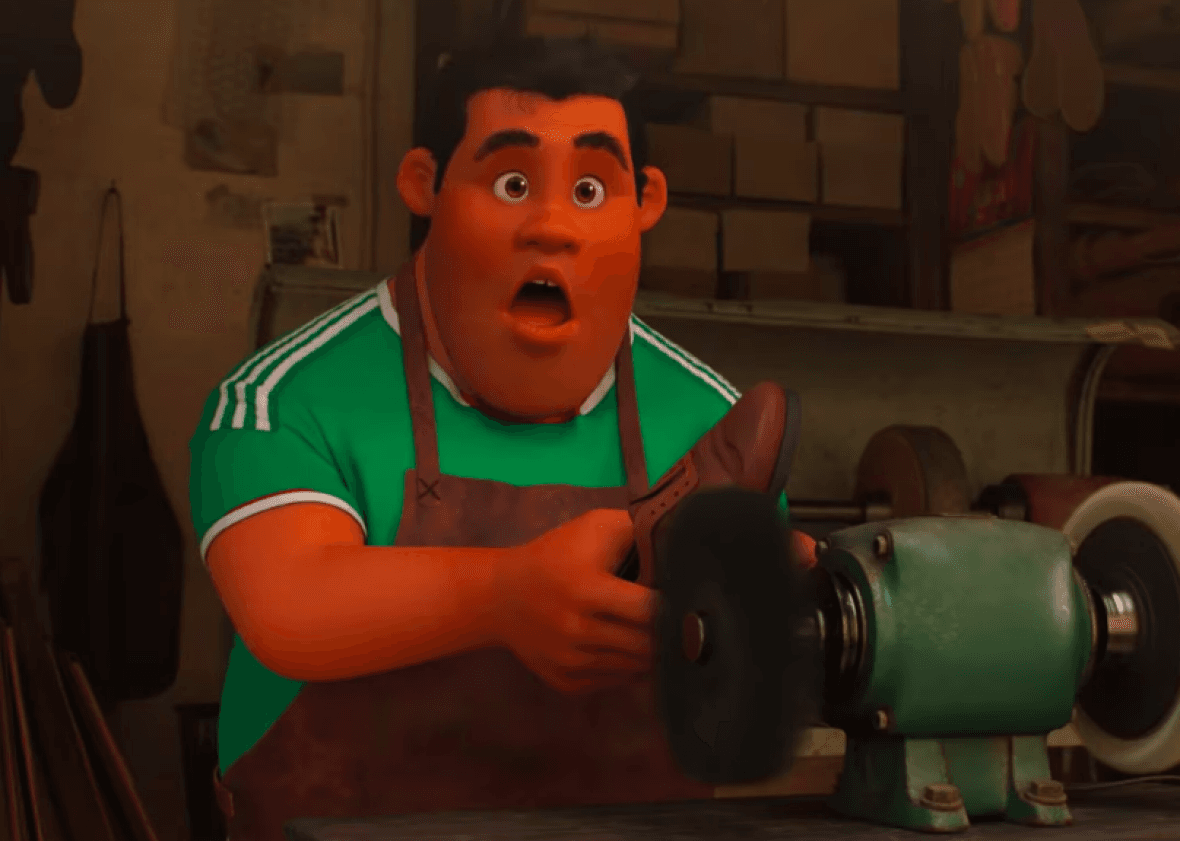 Las películas animadas no podían faltar en la fiebre del fútbol y uno de los personajes de
<b>'Coco' </b>viste 'la verde'.