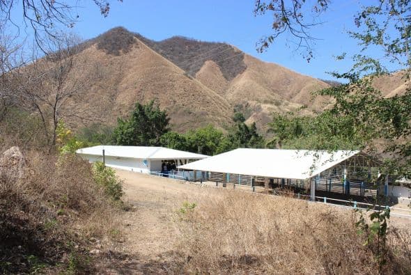 El segundo de sus escondites se encuentra ubicado en la Sierra de Aguililla, a 38 kilómetros de Apatzingán.