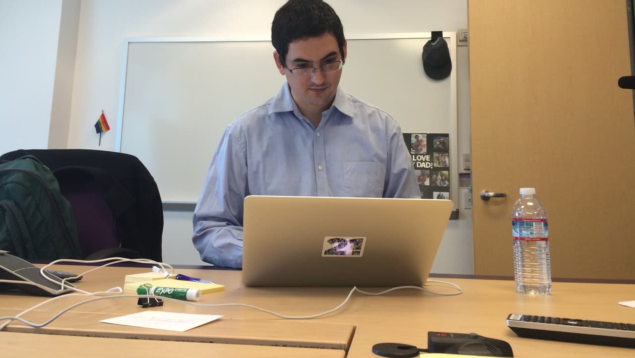 Graduado del MIT y ex Google, lidera áreas clave del negocio de Yahoo.