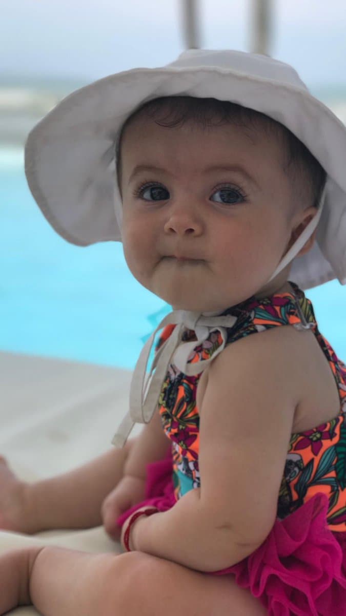 La mirada de Lúa ha hecho que los seguidores de 
<b><a href="http://www.univision.com/temas/zuria-vega">Zuria</a></b> queden perdidamente enamorados de ella, pues éste es el gran atractivo de la pequeña. ¿Crees que heredó la belleza de su madre?