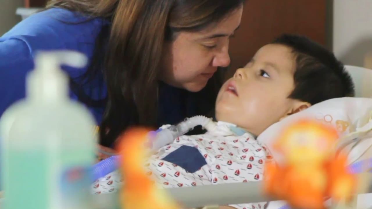 La lucha de un niño chileno contra una rara enfermedad se vuelve viral