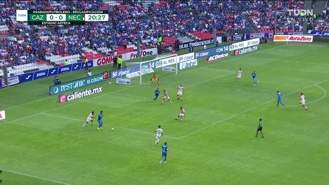 ¡TIRO ATAJADO! disparo por Iván Morales.