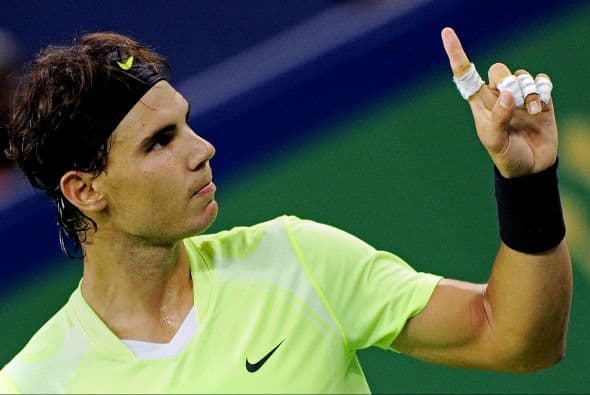 “Yo realmente odio la oscuridad, me asusto cuando se hace de noche. Y a veces necesito dormir con la televisión encendida”- Rafael Nadal. (Source: Deportes Cuatro).