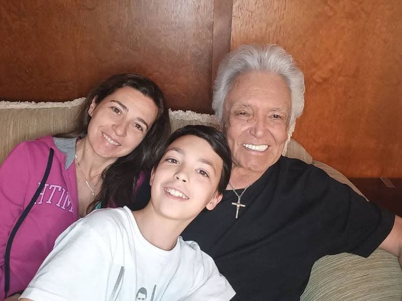 En 2009, se convirtieron en padres del
<b>hijo en común que tienen</b>, Juan Alberto, de quien el artista suele publicar diversas fotos en su cuenta de Instagram.
<br>