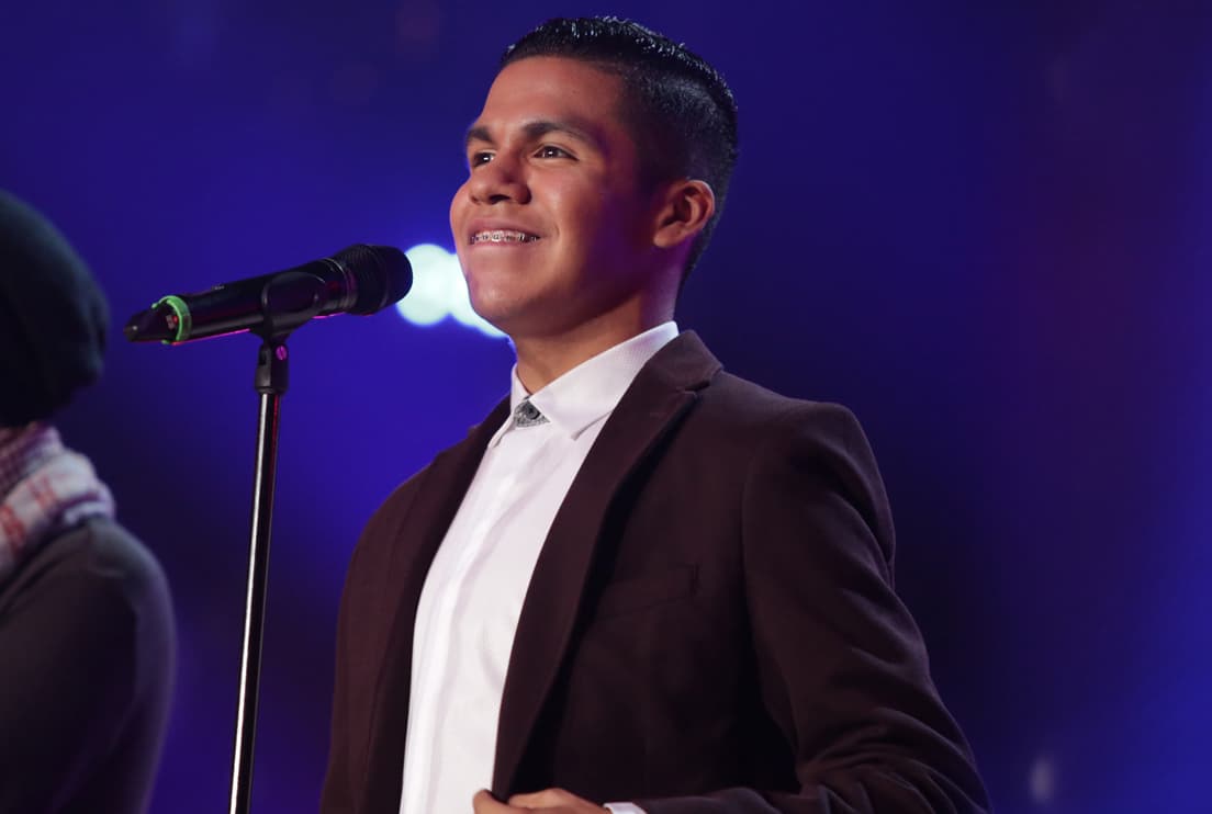 Esta ha sido la evoluvión de Jason en La Banda. Este chico made his momma proud! Jason es una inspiración para aquellos que han caído en las drogas. Las chicas no lo pasaron en su audición pero Ricky decidió darle una oportunidad y Jason se la comió con un tema de Bruno Mars.