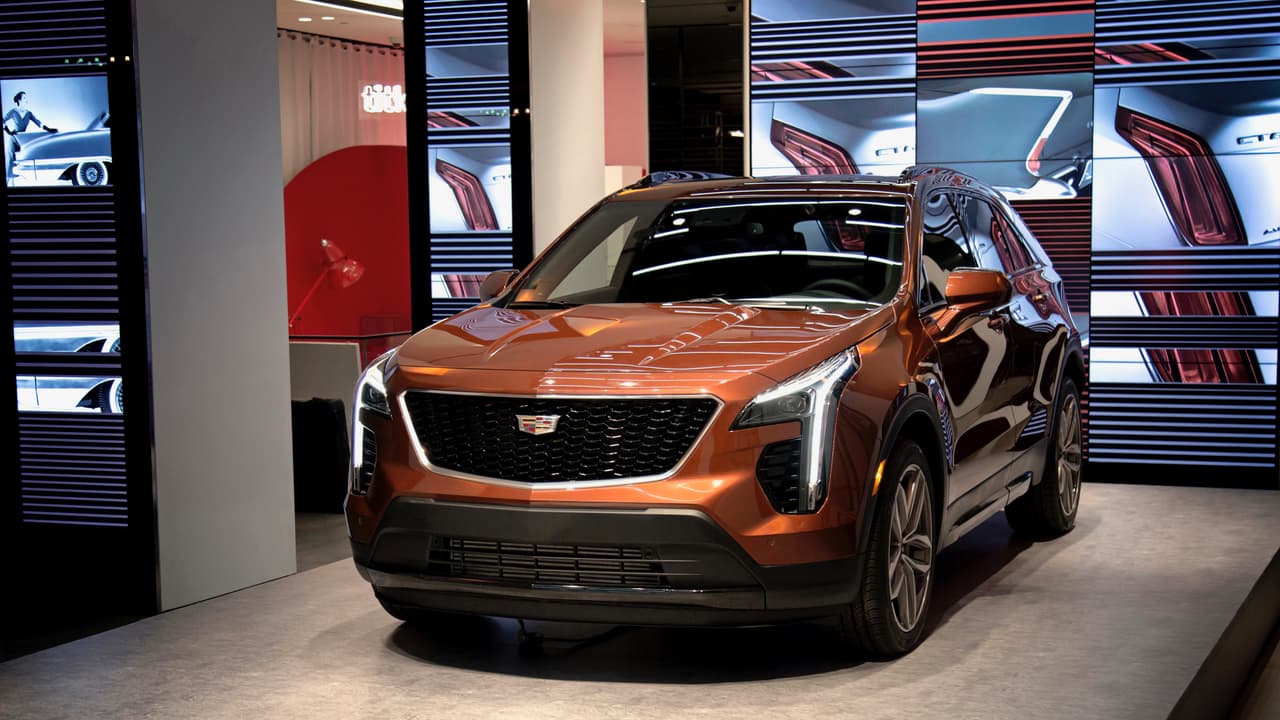 La Cadillac XT4 llegará a los concesionarios de la marca el próximo otoño en tres versiones: Lujo, Lujo Premium y Sport, con un precio inicial de 
<b>35,790 dólares</b>.