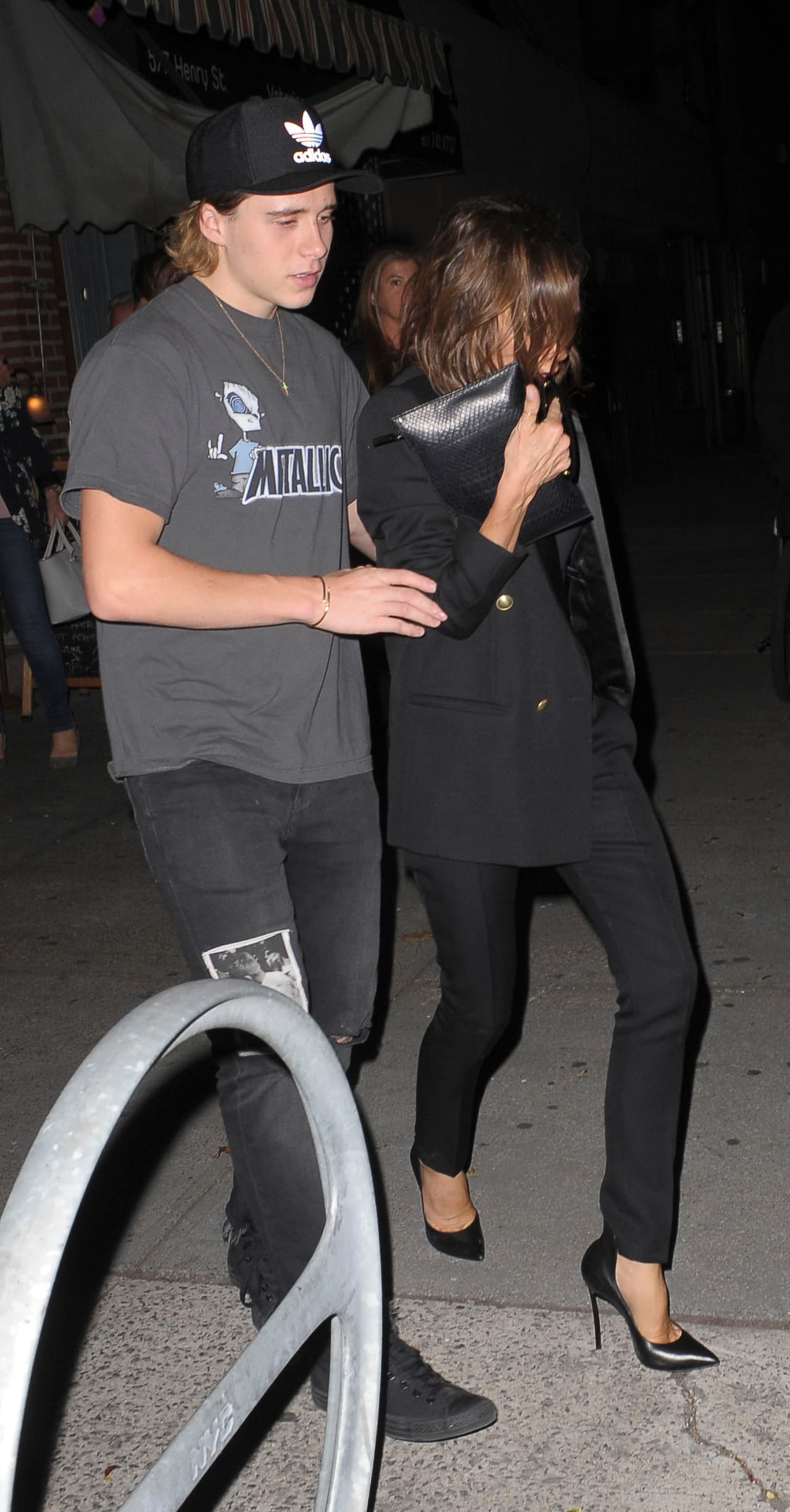 ¡Cuidado Victoria, que tambaleas!