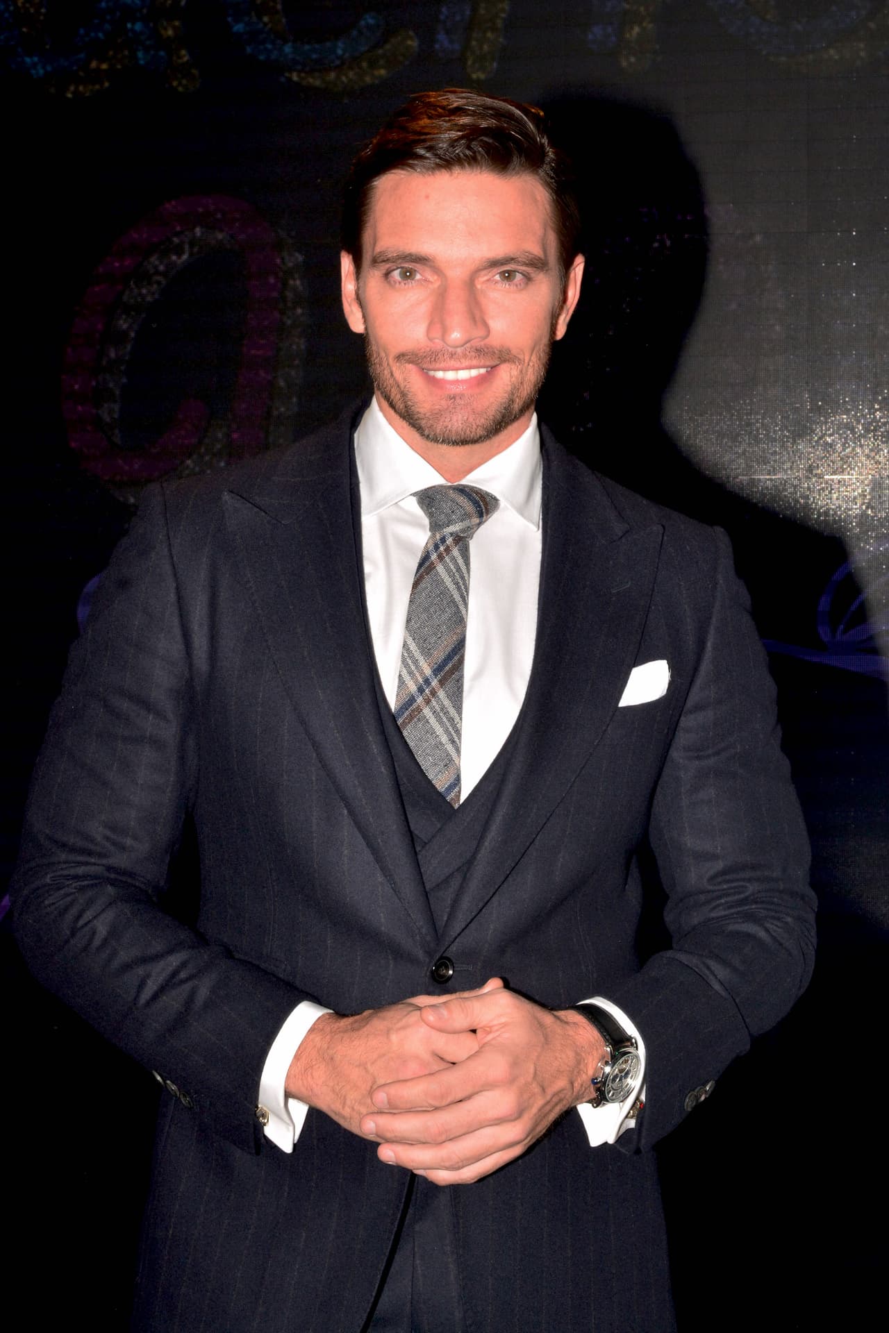 Los fanáticos de 
<b><a href="http://www.univision.com/temas/julian-gil">Julián</a></b> se han proclamado felices al enterarse de que Julián por fin tiene un personaje protagónico y más por el hecho de estar junto a 
<b><a href="http://www.univision.com/temas/ana-brenda-contreras">Ana Brenda</a></b>. ¿Te gusta esta parejita de telenovela?