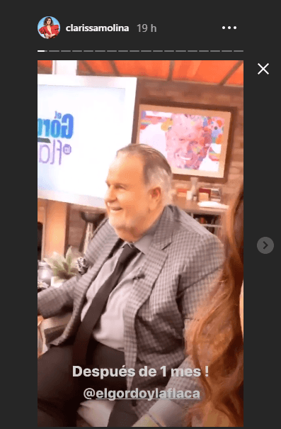 Incluso mostró a Raúl de Molina, quien esta semana estará también transmitiendo desde los estudios, mientras que Lili Estefan lo hace desde su casa.