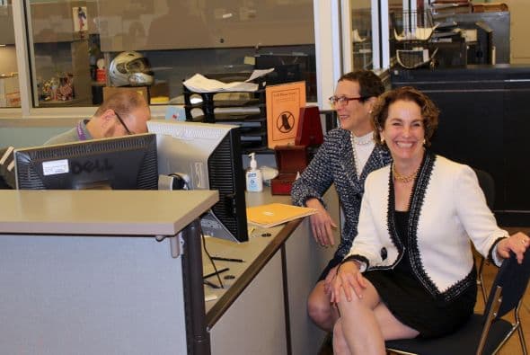 Sarah Goodfriend y Suzanne Bryant se convirtieron este jueves en la primera pareja homosexual en contraer matrimonio en Texas.