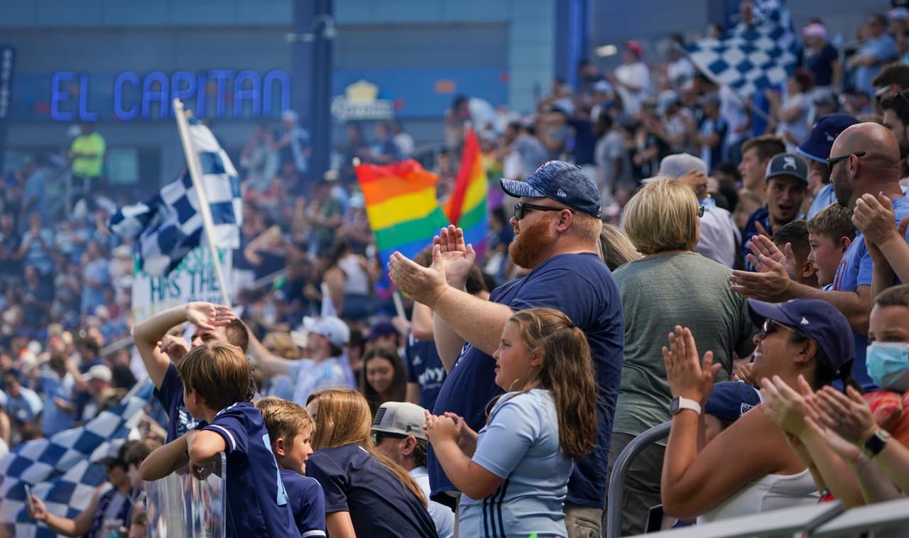 A primera hora de la tarde, Sporting Kansas City fue local frente a Austin FC.
<br>