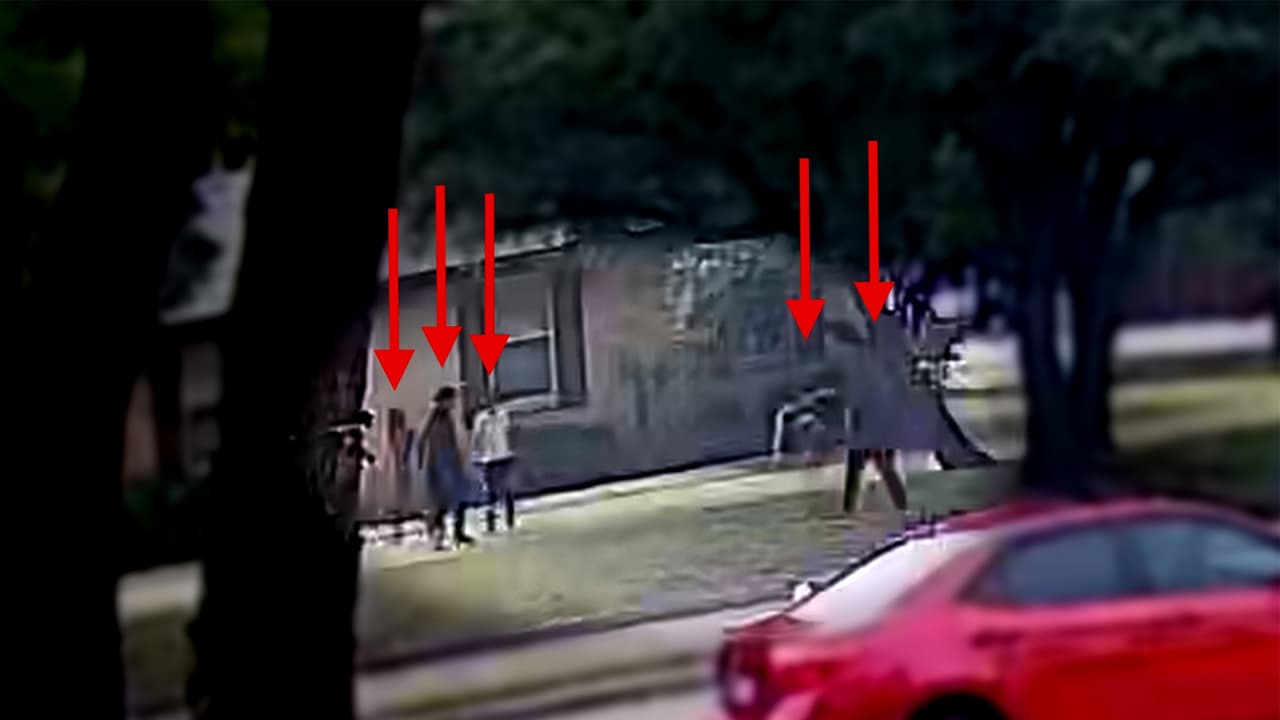 Buscan a sospechosos de huir tras atropellar y provocar la muerte a una mujer mayor en Dallas