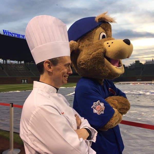 Fans de los Cubs comparten su emoción en las redes sociales por el inicio de los temporada.