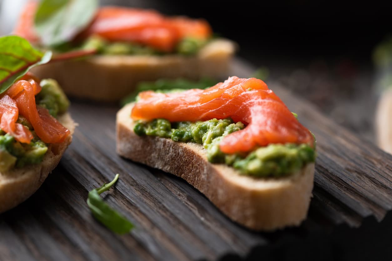 Tartine de aguacate y salmón ahumado | Reto 28