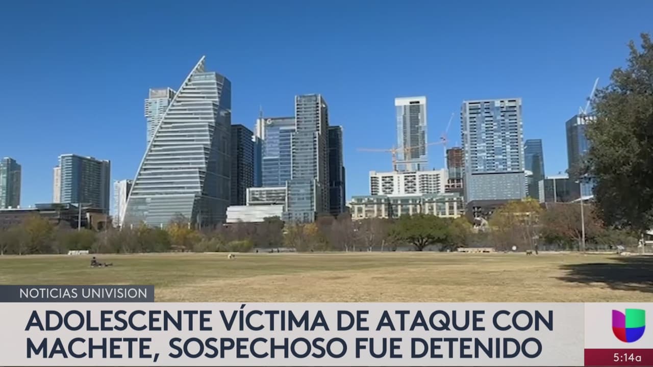 Un adolescente fue atacado con un machete por un hombre cuando caminaba por Auditorium Shores, al sur del Lago Lady Bird, en el centro de Austin.