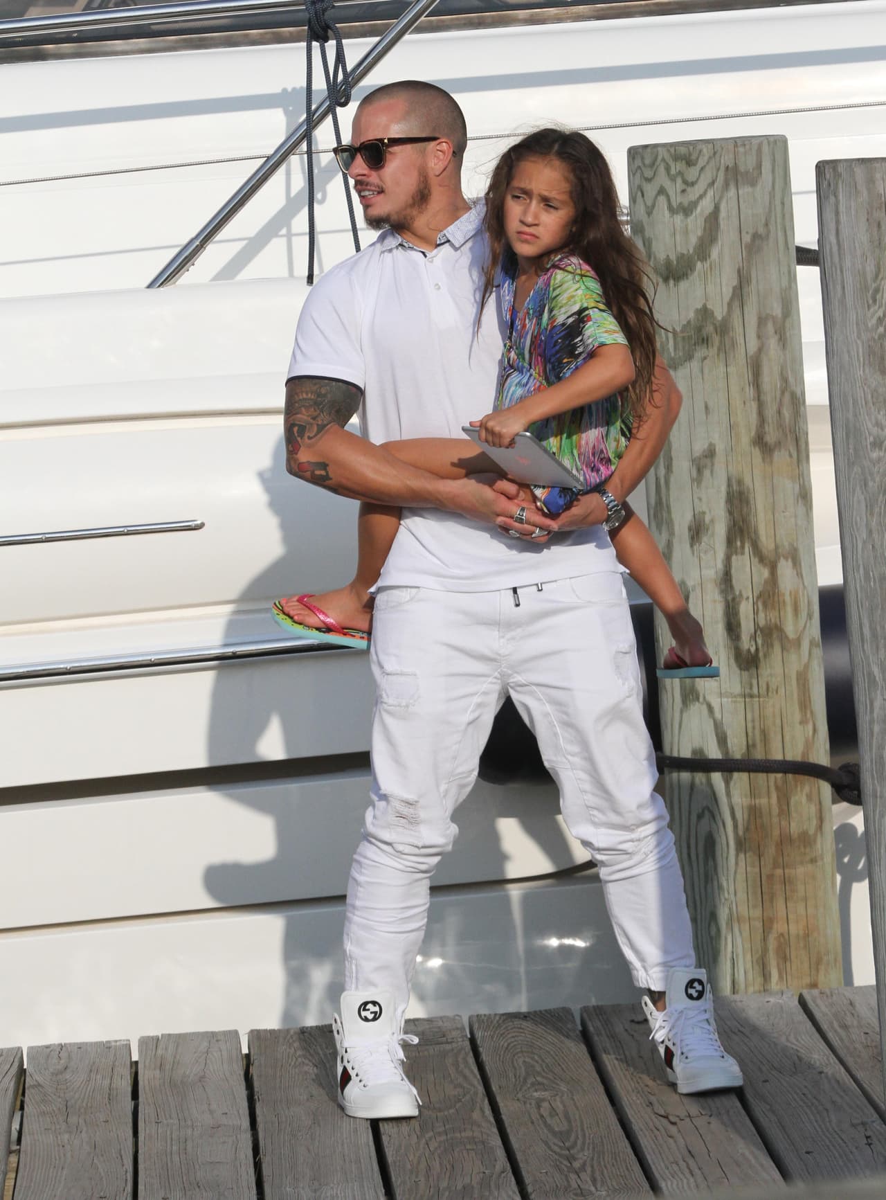 A Emme la trata como a una princesa.