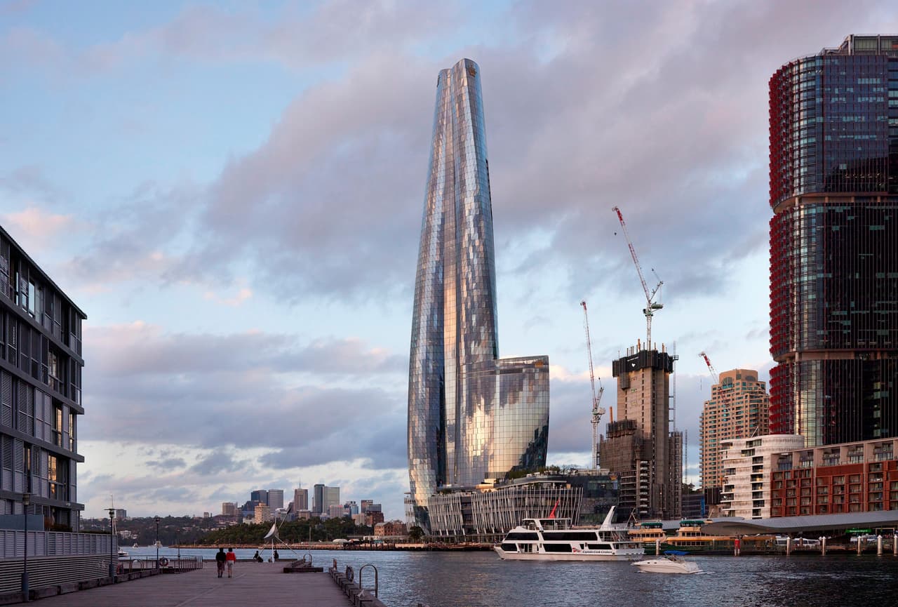 <b>Torre One Bangaroo (Sydney, Australia)</b>
<br>
<br>Esta construcción de 889 pies de altura (271 metros) fue elegida como el mejor rascacielos del mundo por el Emporis Skyscraper Award (Premio Emporis de Rascacielos, en español), 
<a href="https://www.emporis.com/awards/2020"><u>el galardón de arquitectura elevada más importante del mundo</u></a>.