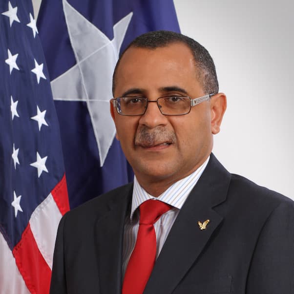 Arresto por alegada corrupción de senador puertorriqueño lo convierte en tendencia en Twitter 