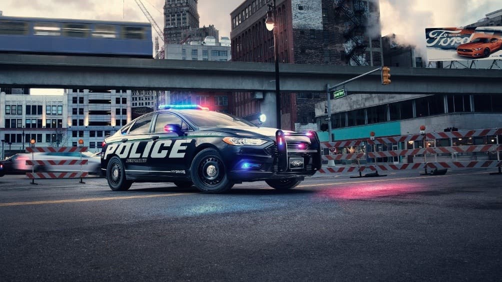 Los asistentes al Auto Show de Nueva York serán los primeros miembros del público general en poder ver en persona Ford al Police Responder Hybrid Sedan. Un vehículo en el que muy pocos querrán imaginarse a si mismos como pasajeros.