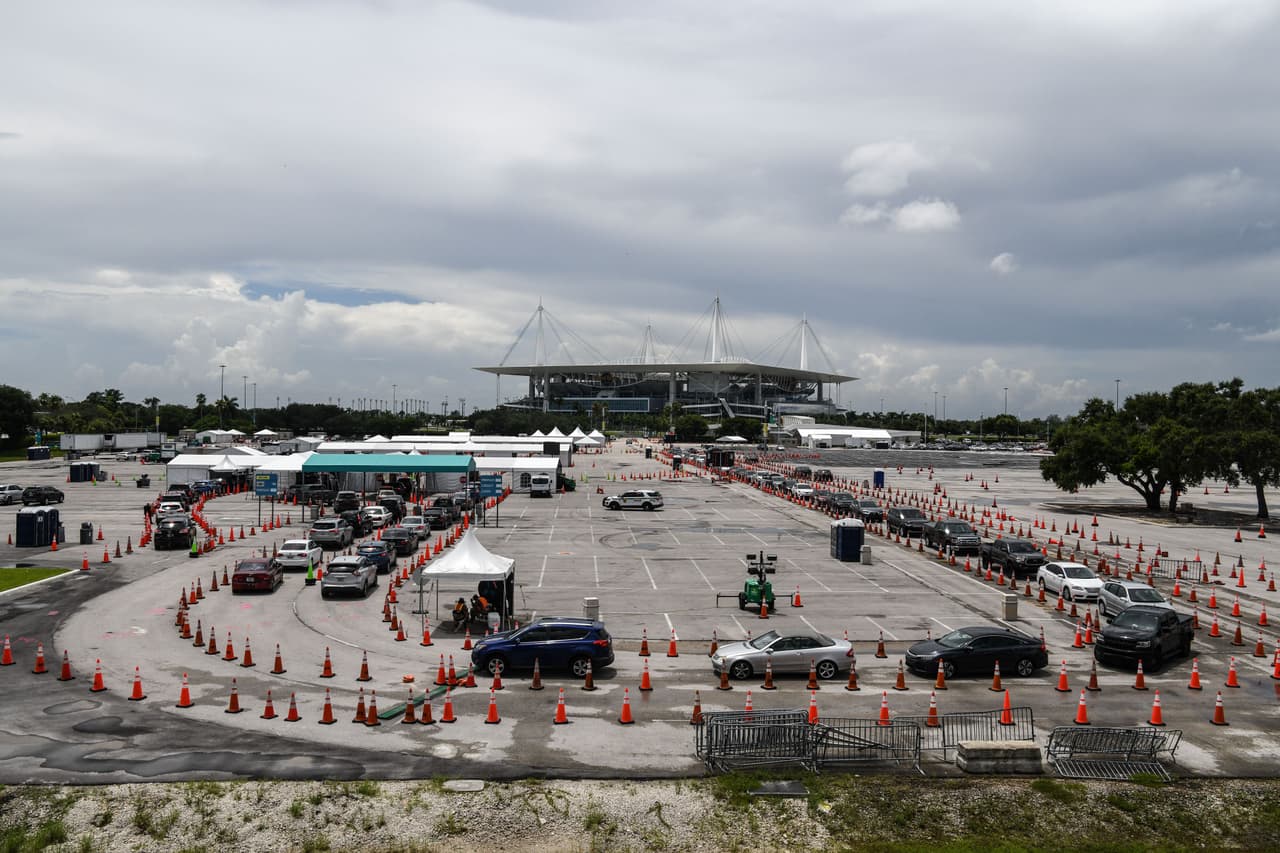 El centro del estadio Hard Rock ha sido uno de los lugares más concurridos durante la pandemia del coronavirus.
<br>